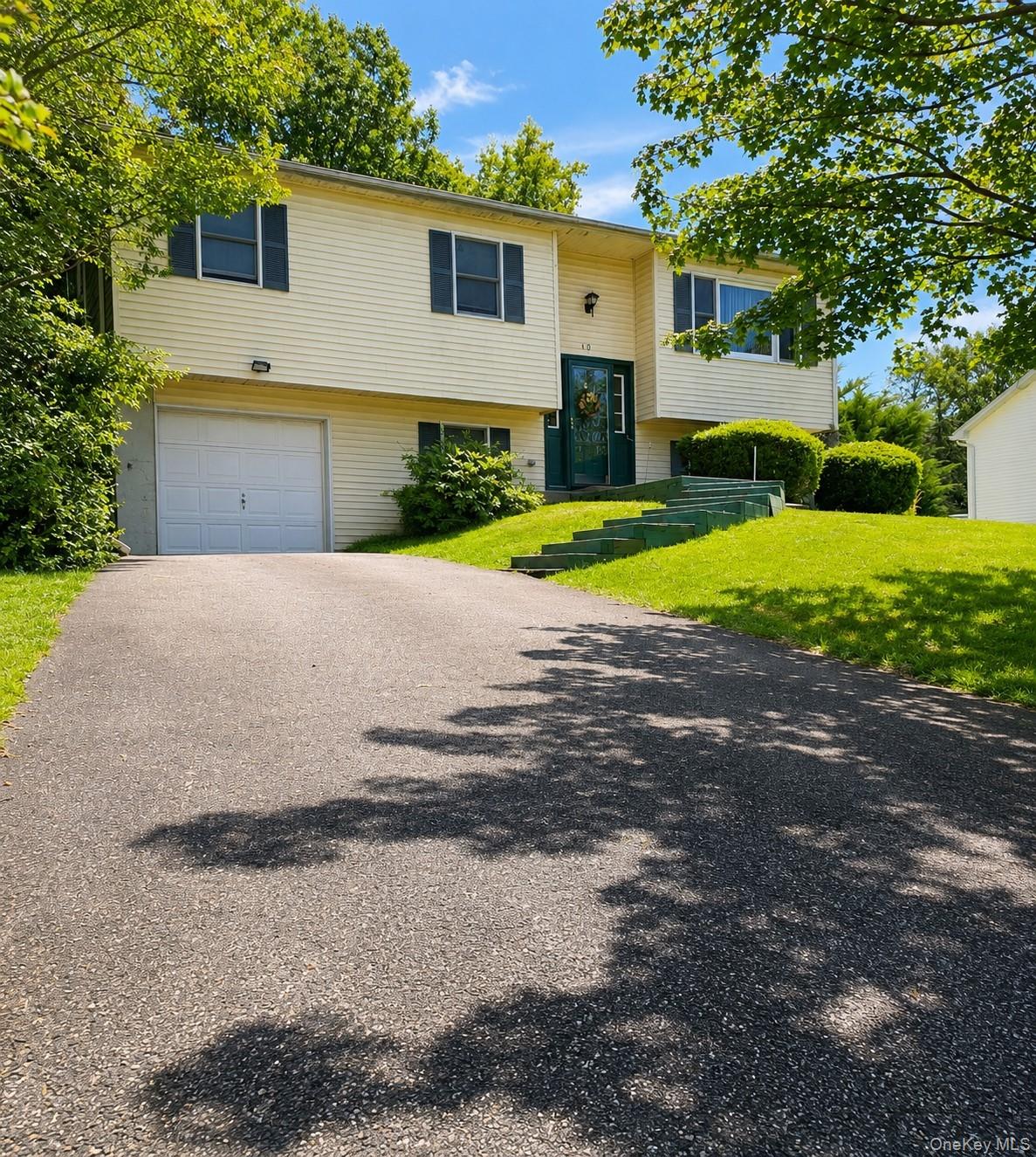 10 Andre Drive Property Photo 2