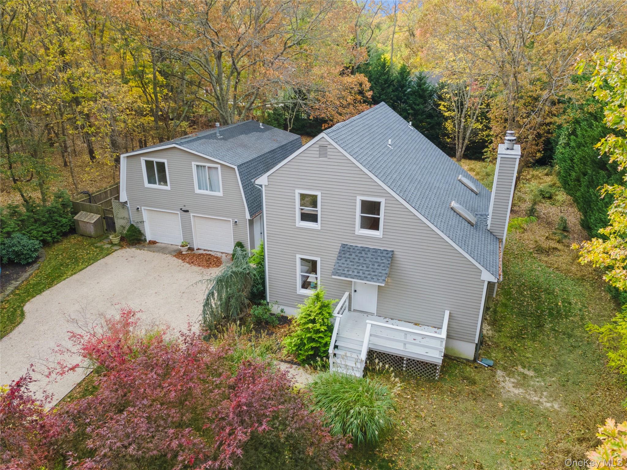 33 Whalers Drive Property Photo 1