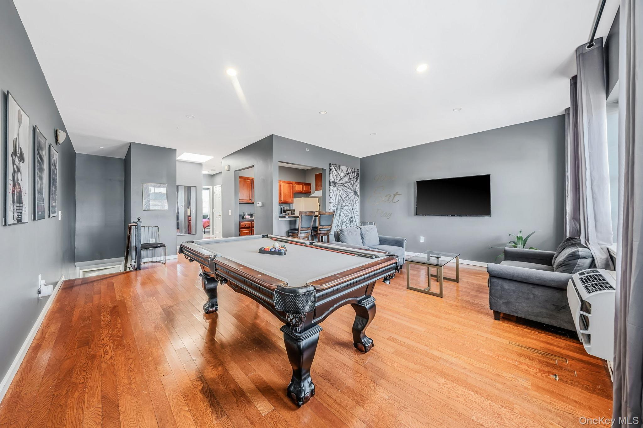 821 Prospect Avenue Property Photo 1