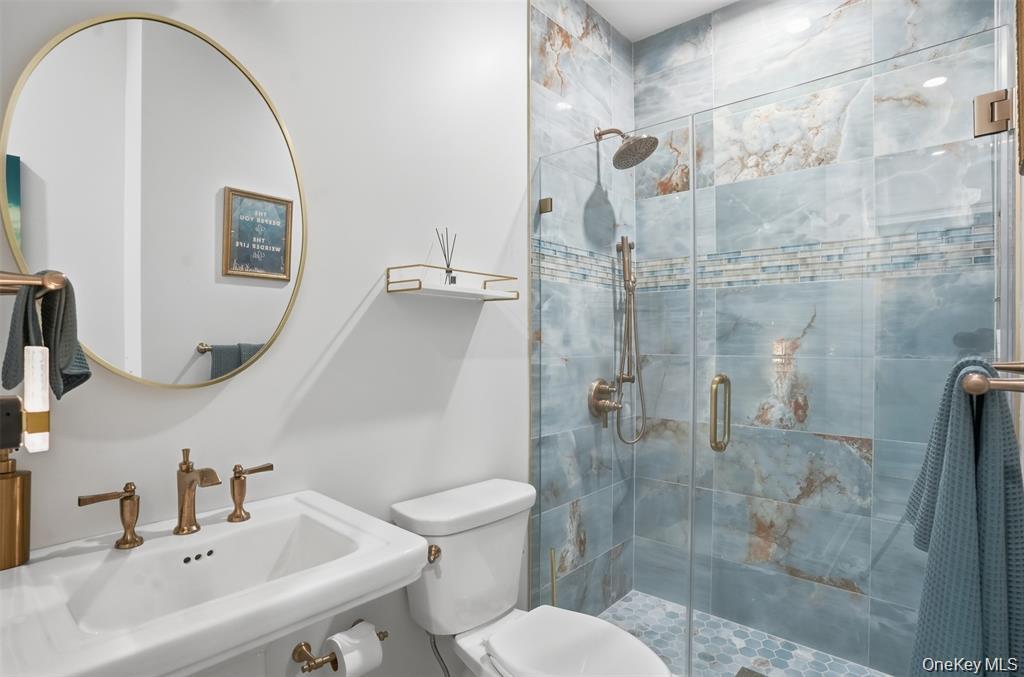 33 Howland Avenue Property Photo 14