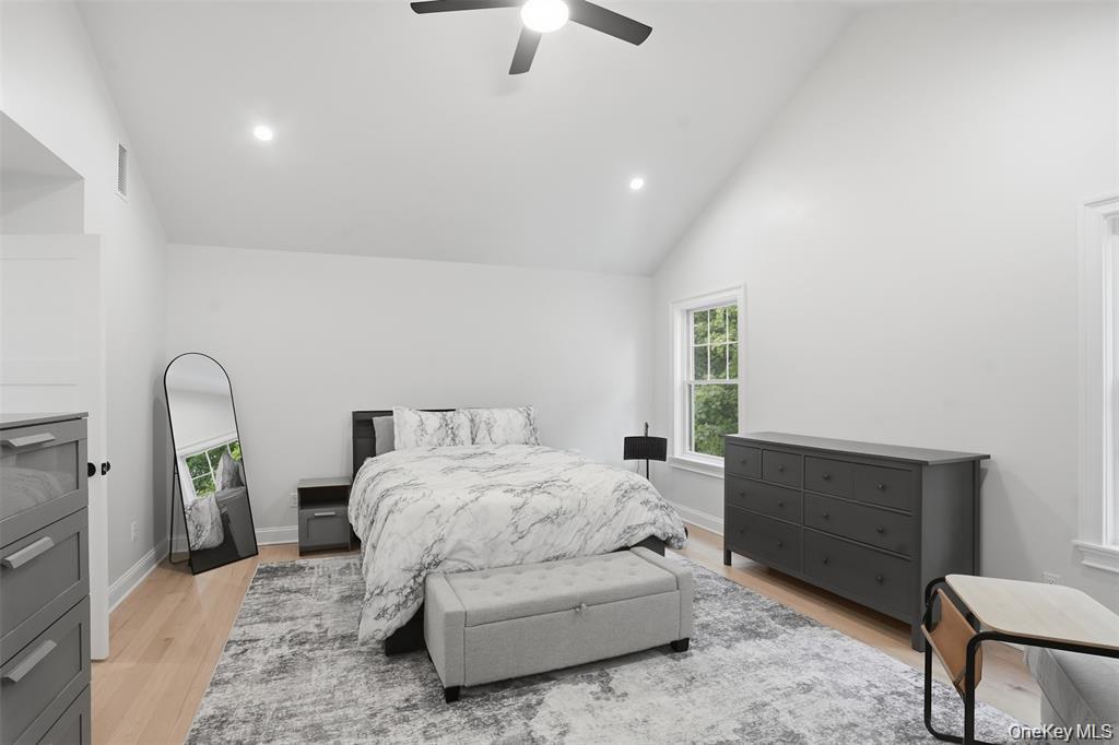 33 Howland Avenue Property Photo 16