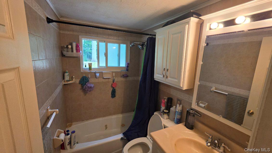 30 Villa Parkway Property Photo 15