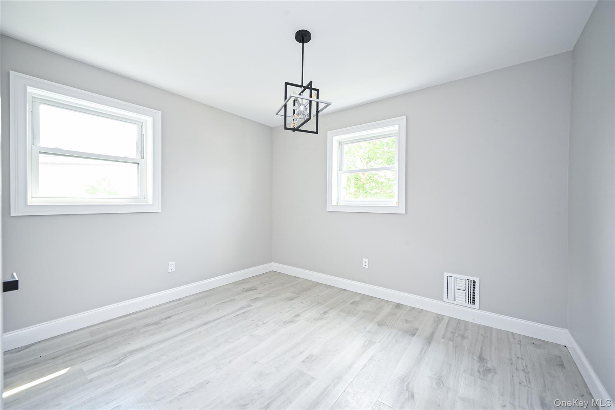 13-15 143rd Street Property Photo 17