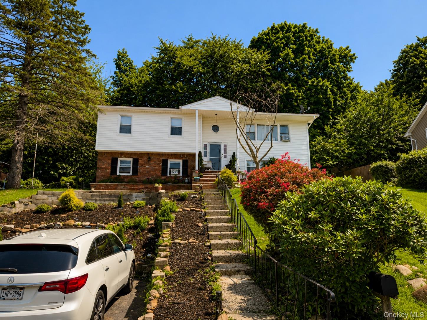 14 Rock Drive Property Photo 1