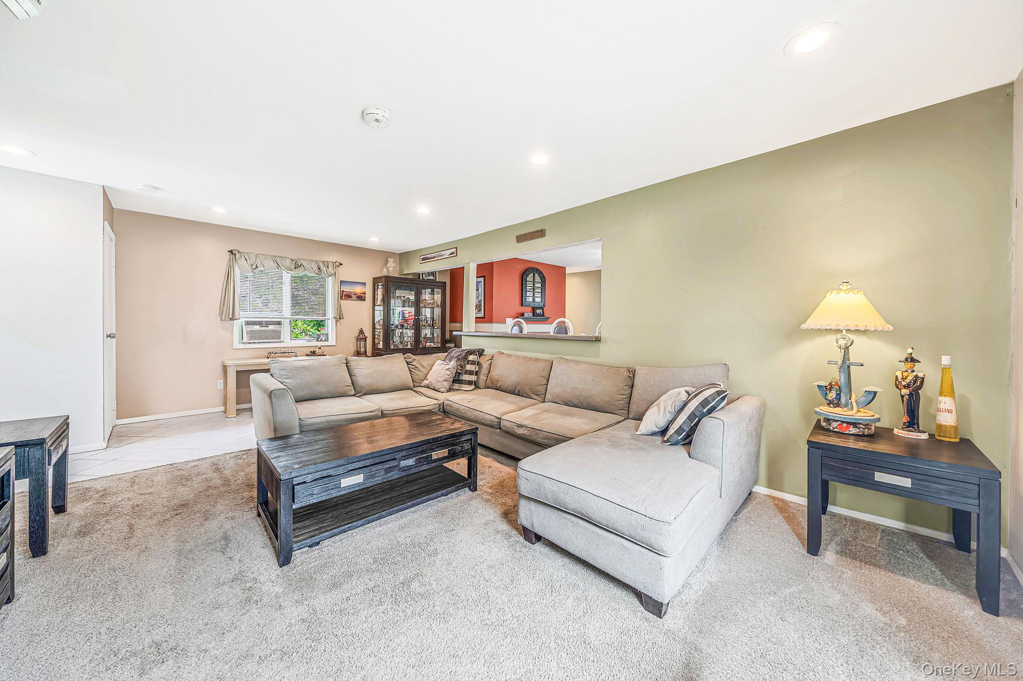 35 E 6th Street Property Photo 5