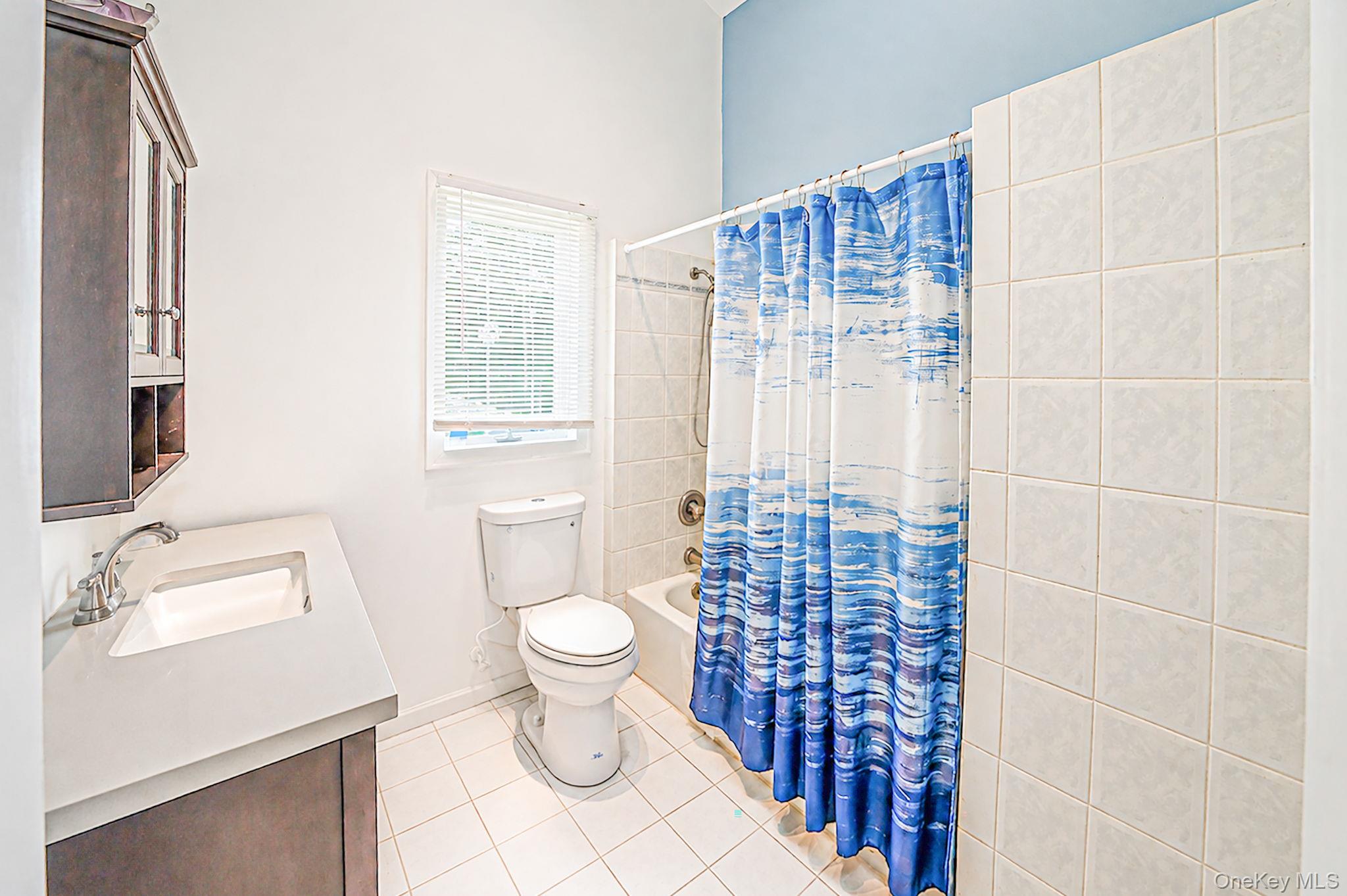 35 E 6th Street Property Photo 18