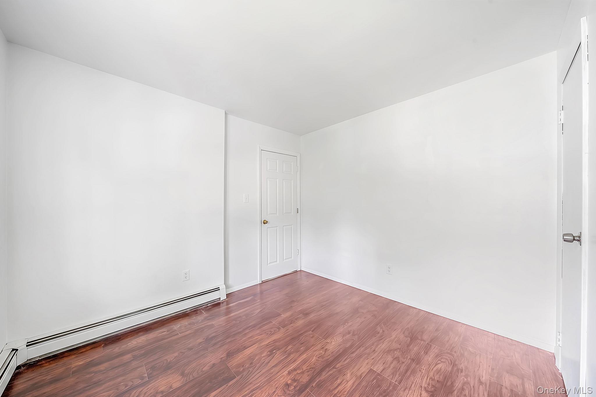 35 E 6th Street Property Photo 21