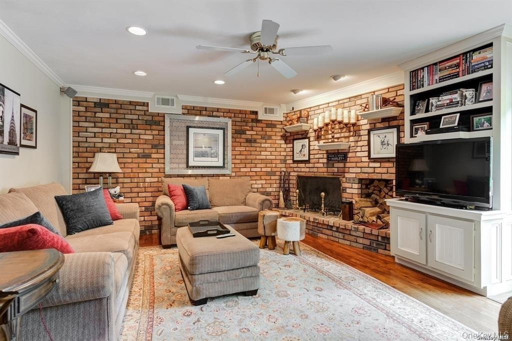 174 Lodge Avenue Property Photo 4