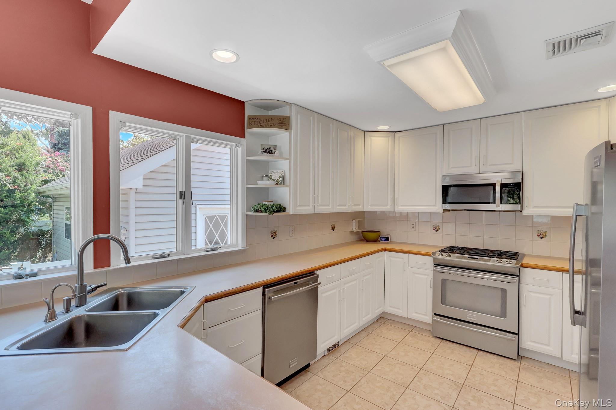 91 Charles Avenue Property Photo 11