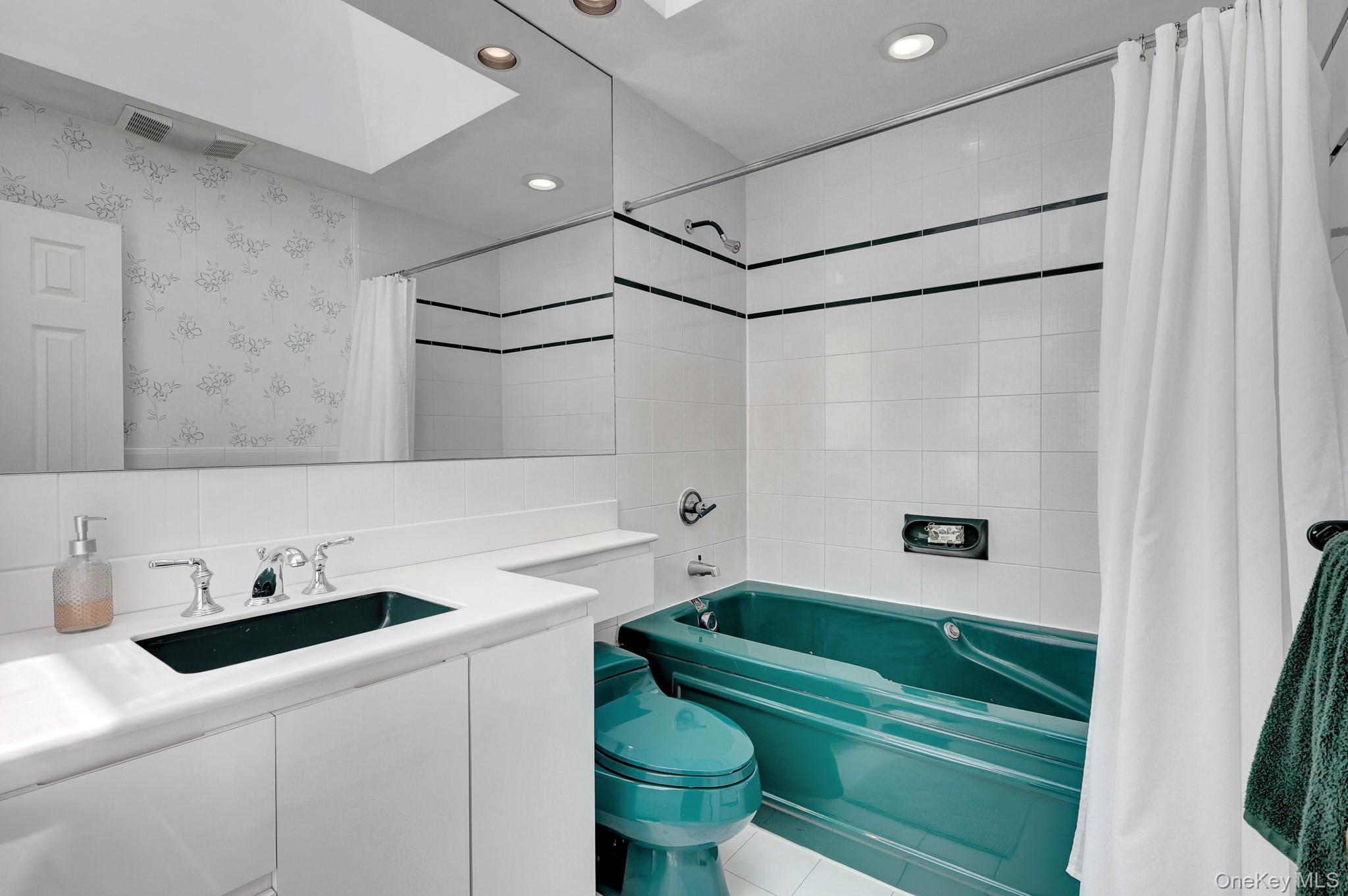 91 Charles Avenue Property Photo 22