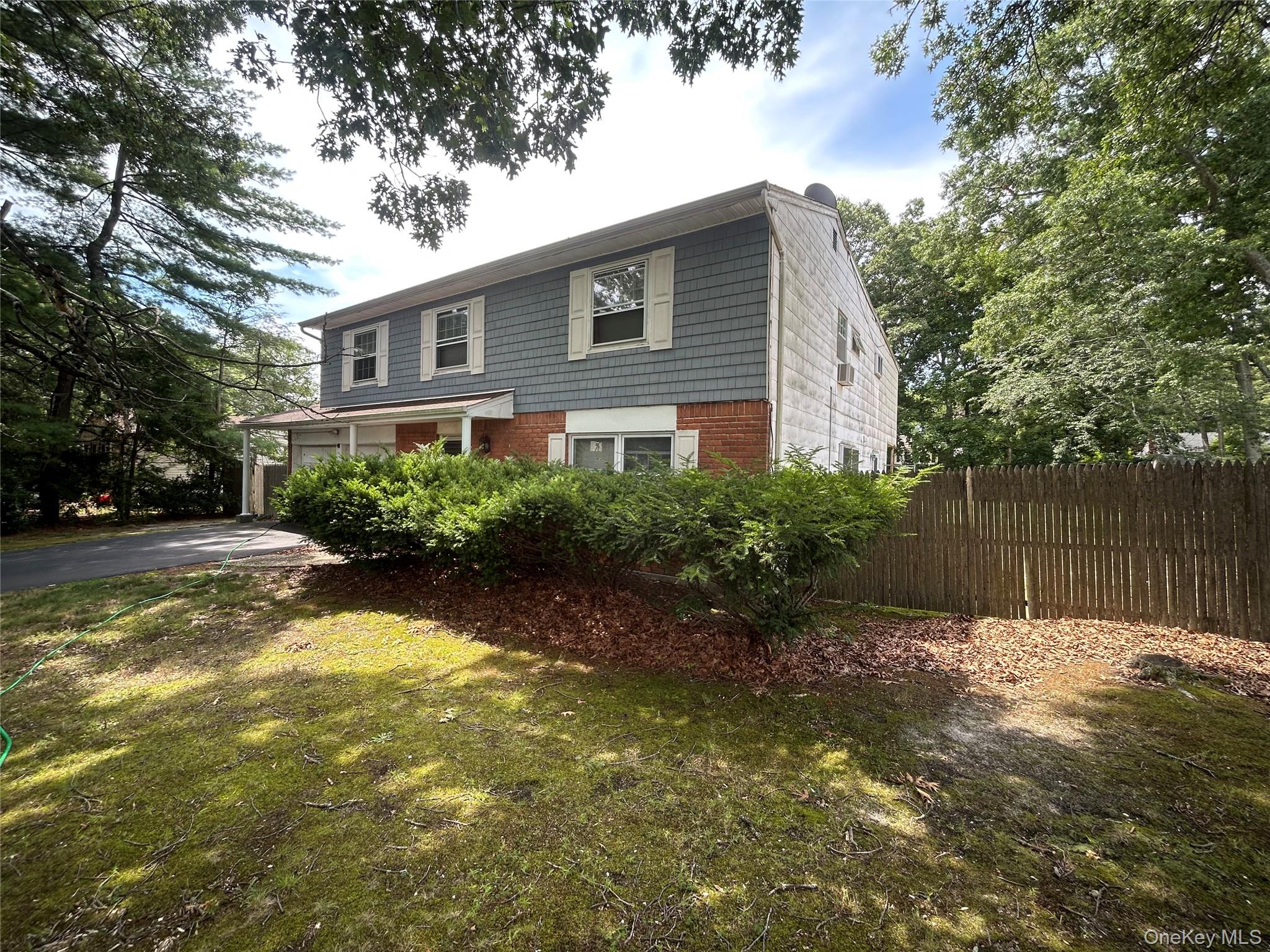 47 Andover Drive Property Photo 2