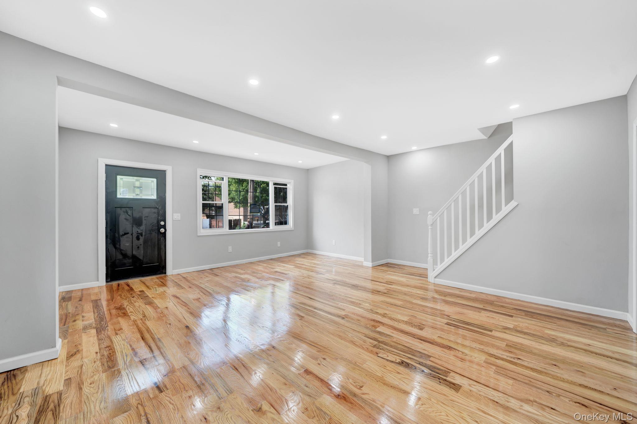 3004 La Salle Avenue Property Photo 4