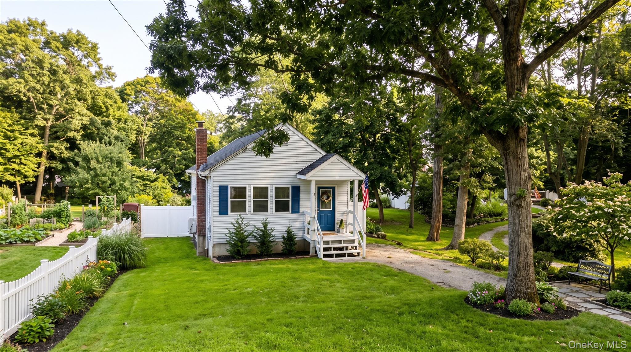 11 Huntington Road Property Photo 1