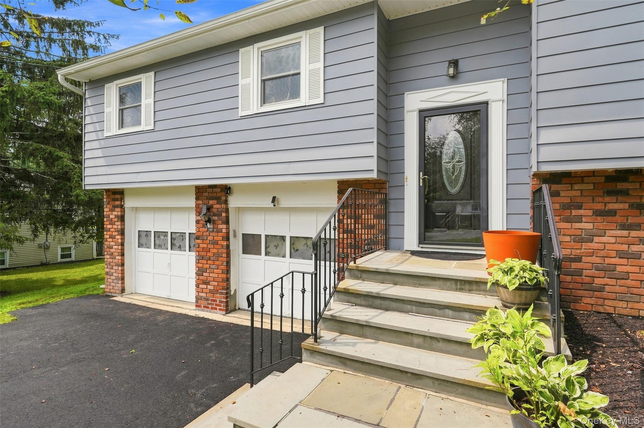 16 Cromwell Drive Property Photo 3