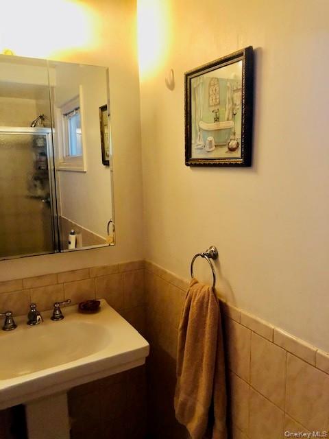 25 Columbia Avenue Property Photo 11
