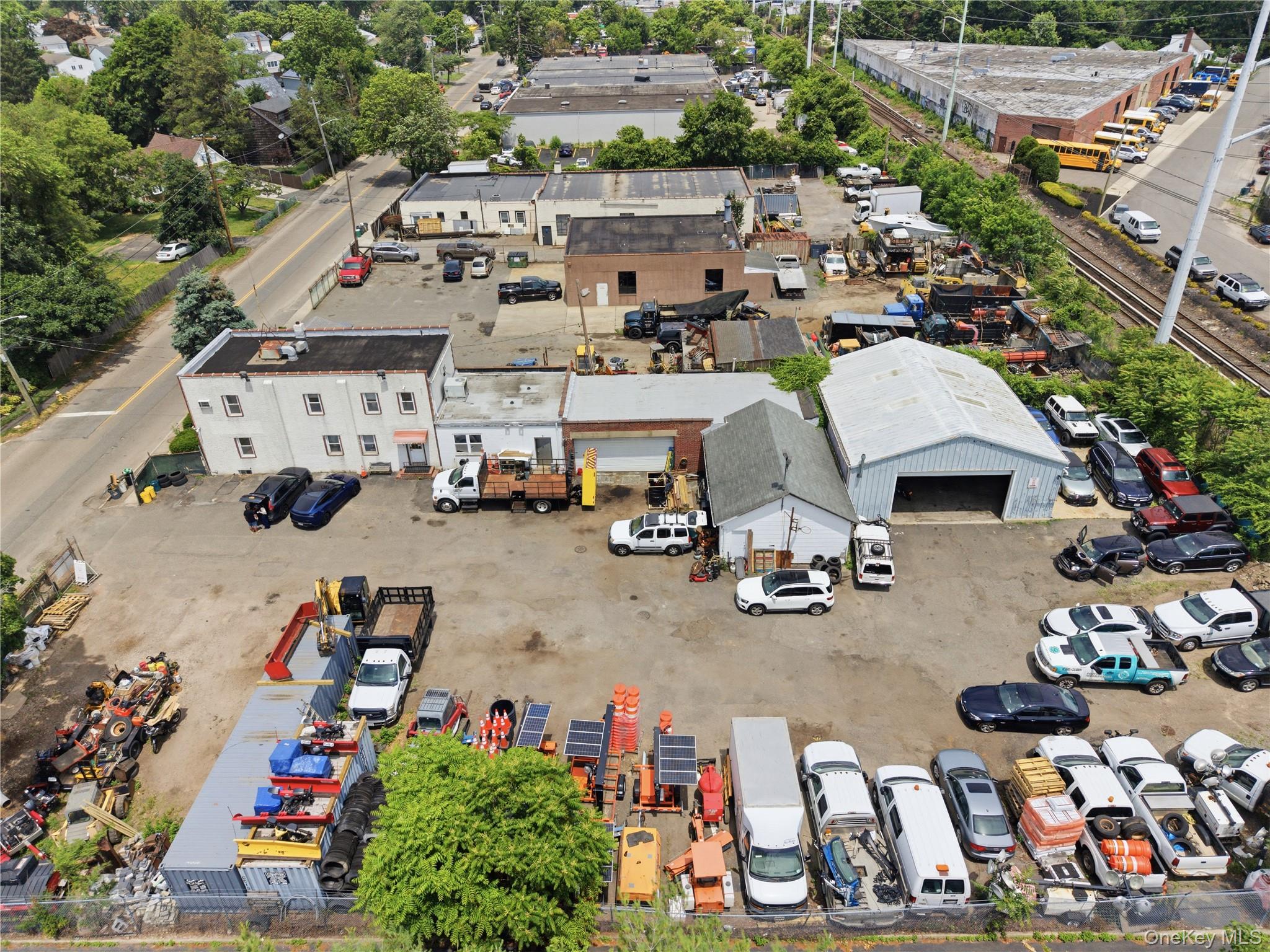 152 Railroad Street Property Photo 44
