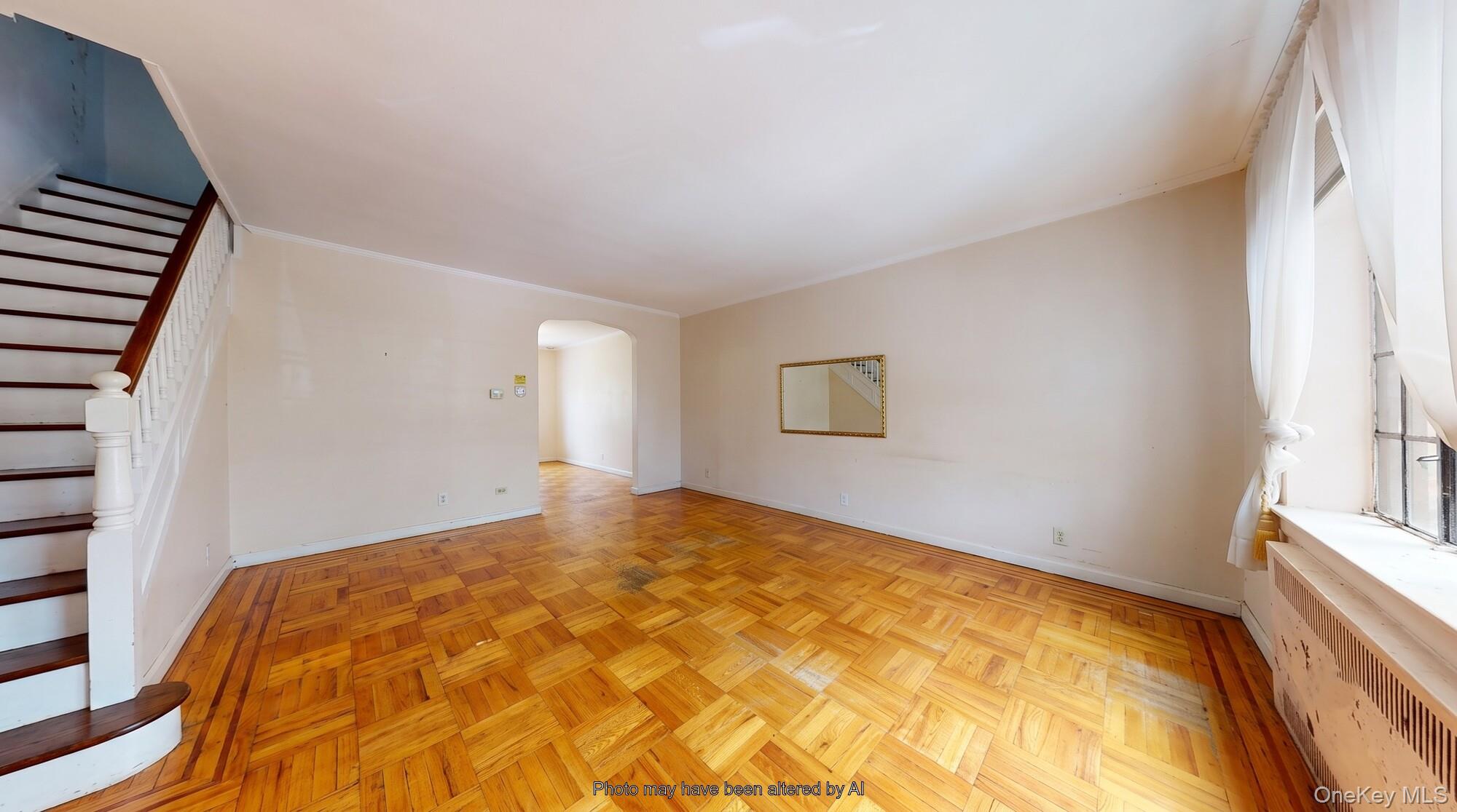 121 E 2nd Street Property Photo 3