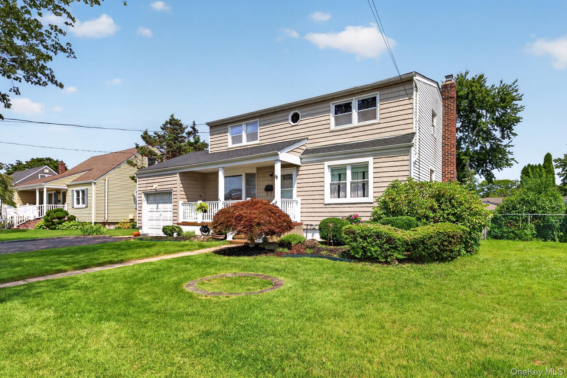 88 Crestwood Boulevard Property Photo 3