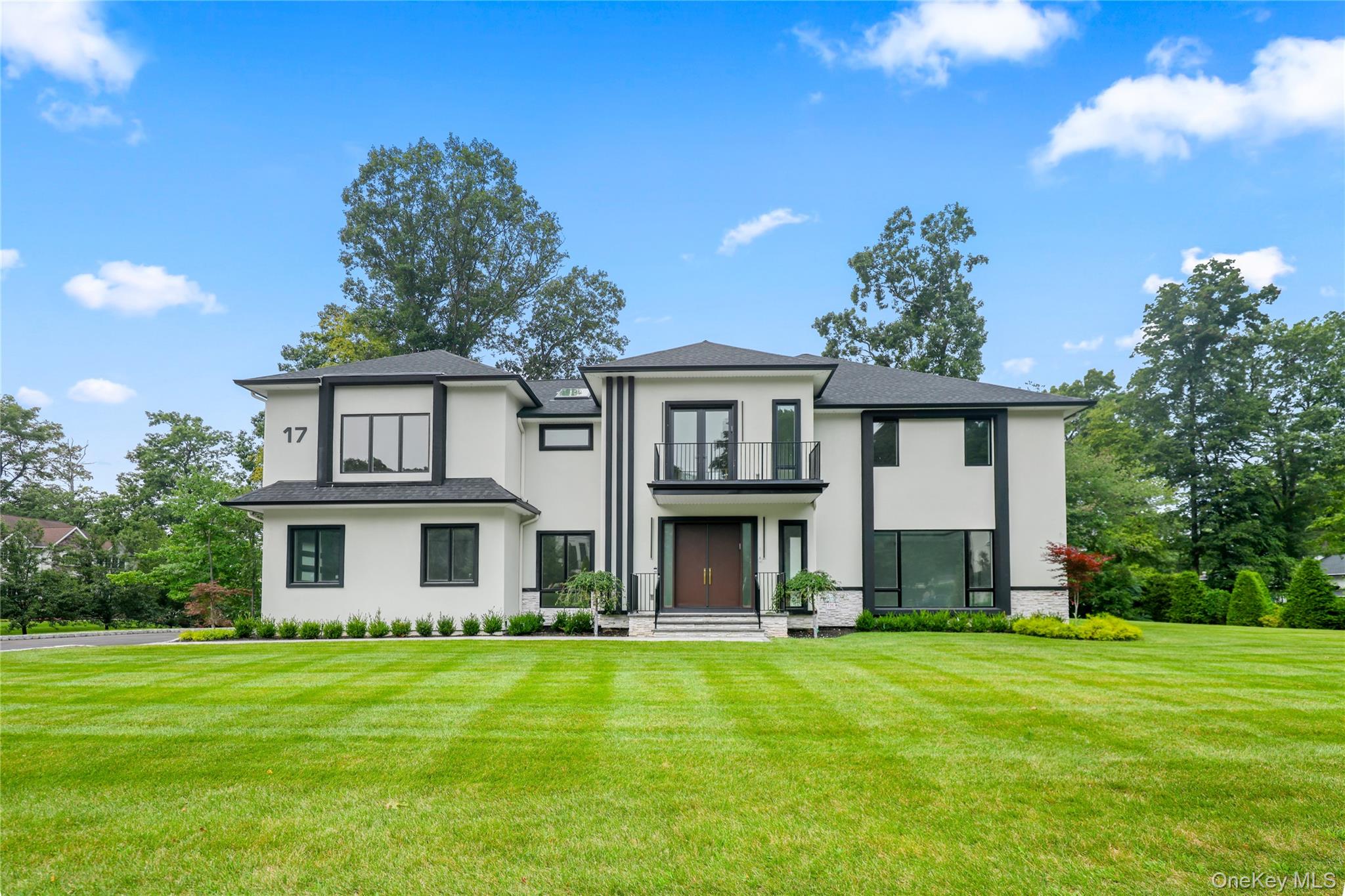 17 Wallenberg Circle Property Photo 1