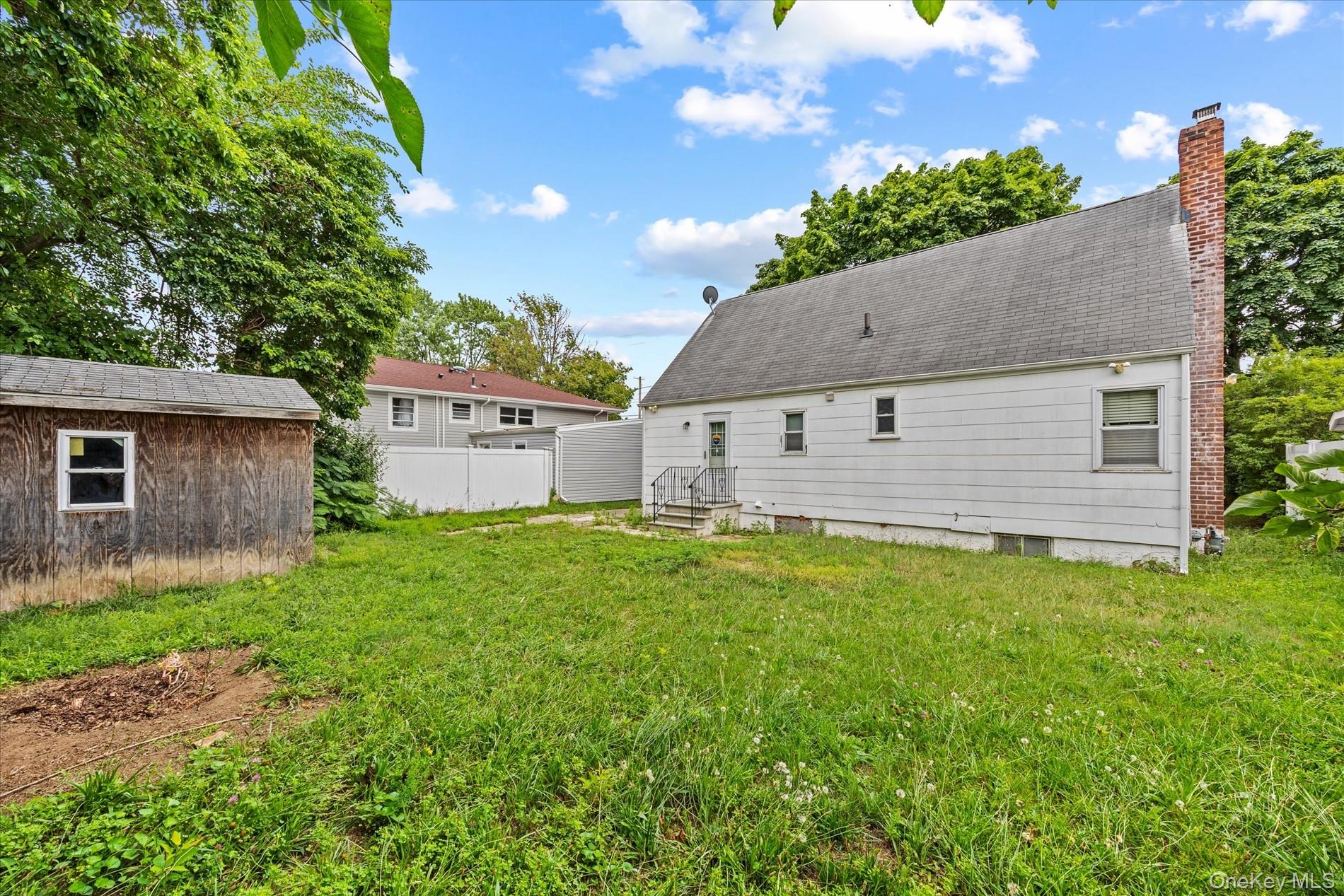 1037 Broadway Property Photo 6