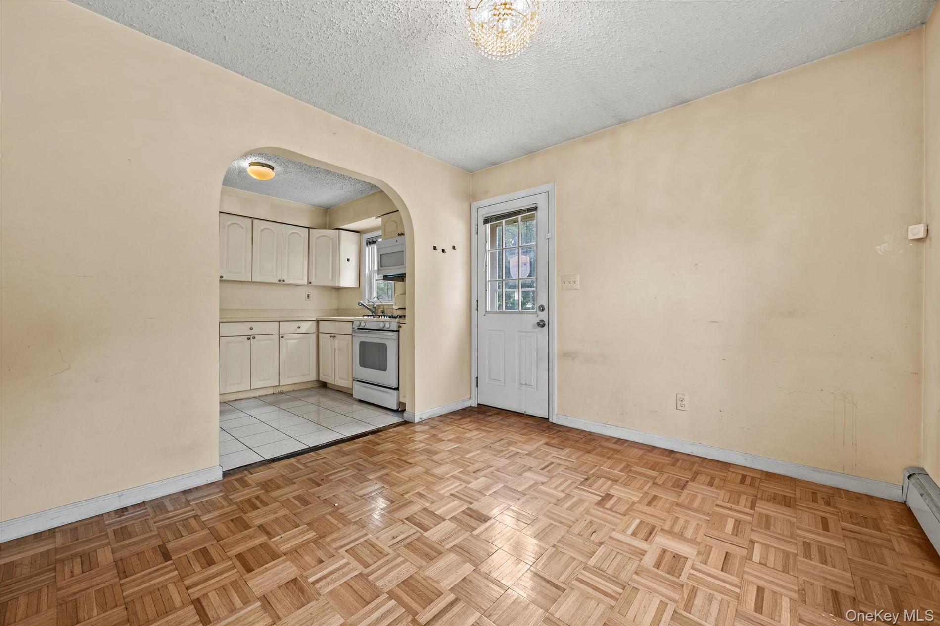 1037 Broadway Property Photo 9