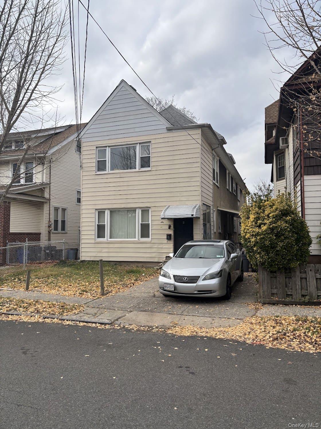 256 Sharpe Avenue Property Photo 1