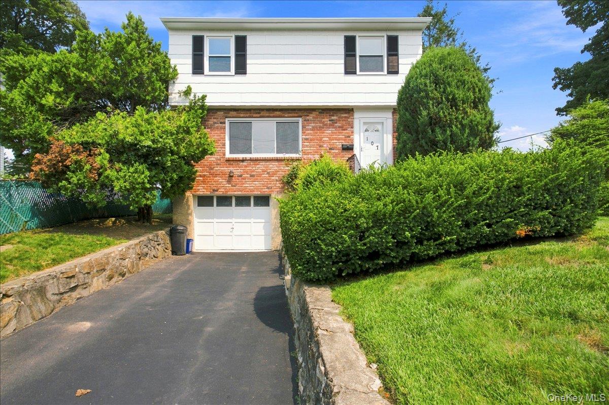 107 Lakeview Avenue Property Photo 1
