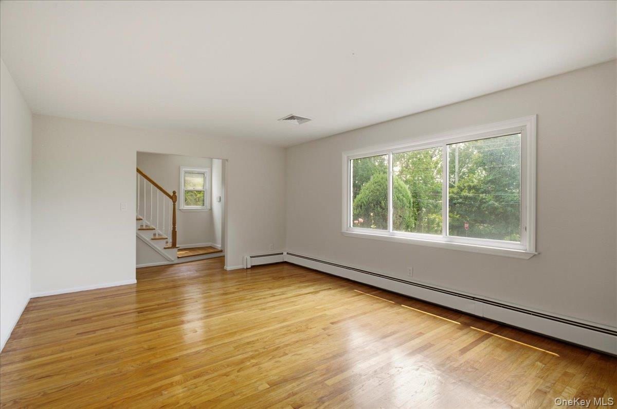 107 Lakeview Avenue Property Photo 6