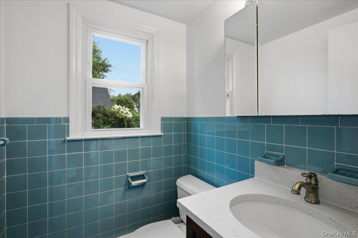 107 Lakeview Avenue Property Photo 12