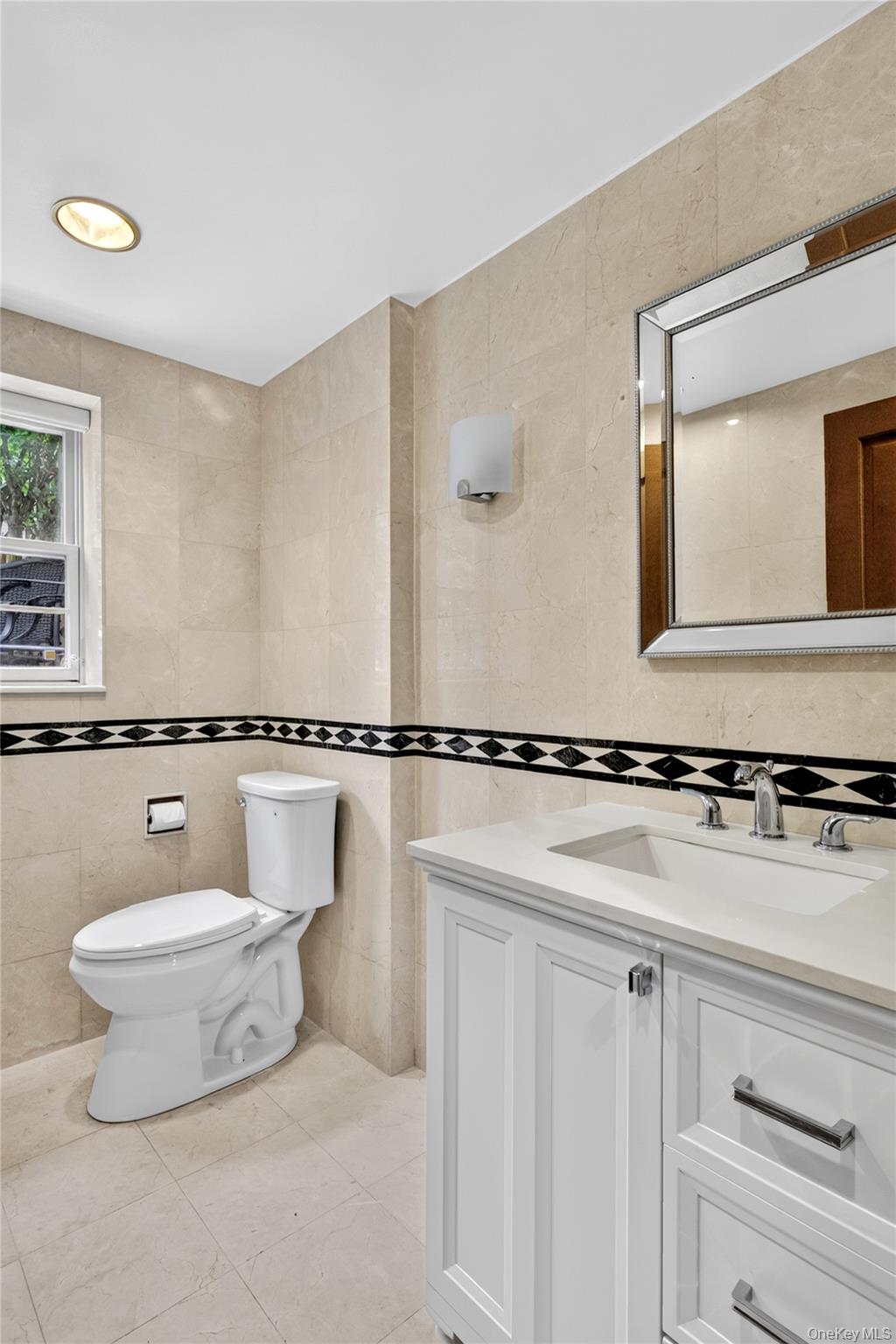 20 Earle Place Property Photo 30