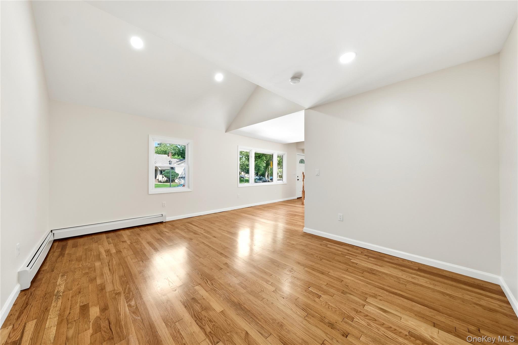 930 Park Drive Property Photo 9