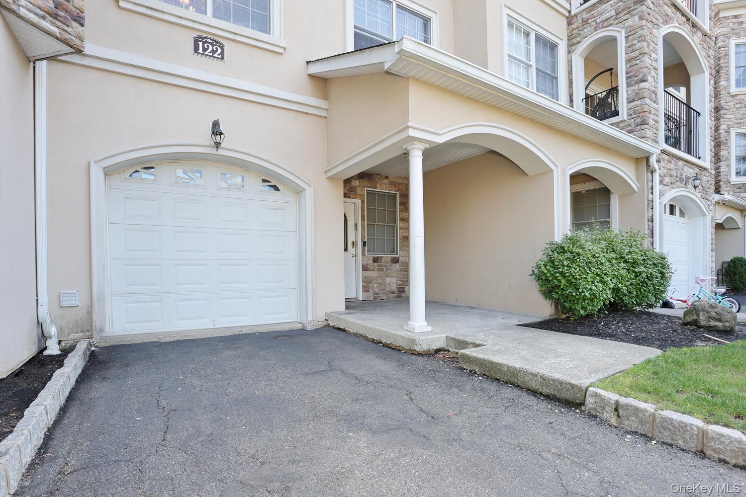 122 Bates Drive Property Photo 2
