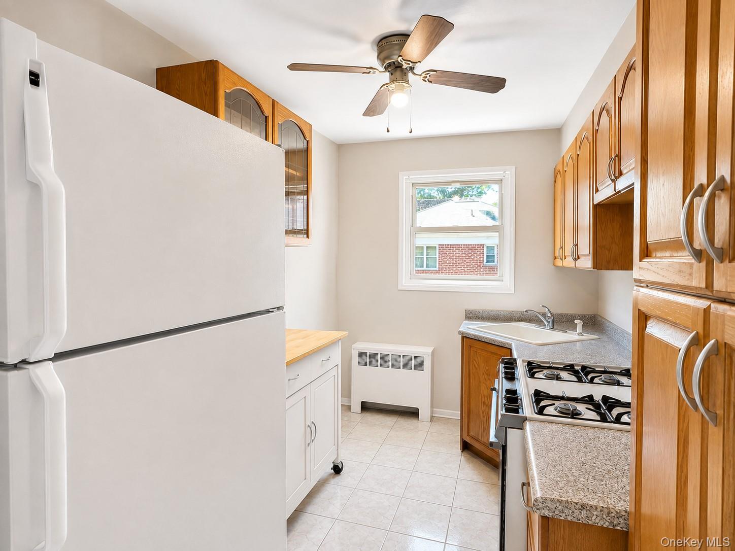 15-98 212 Street 276 Property Photo 6