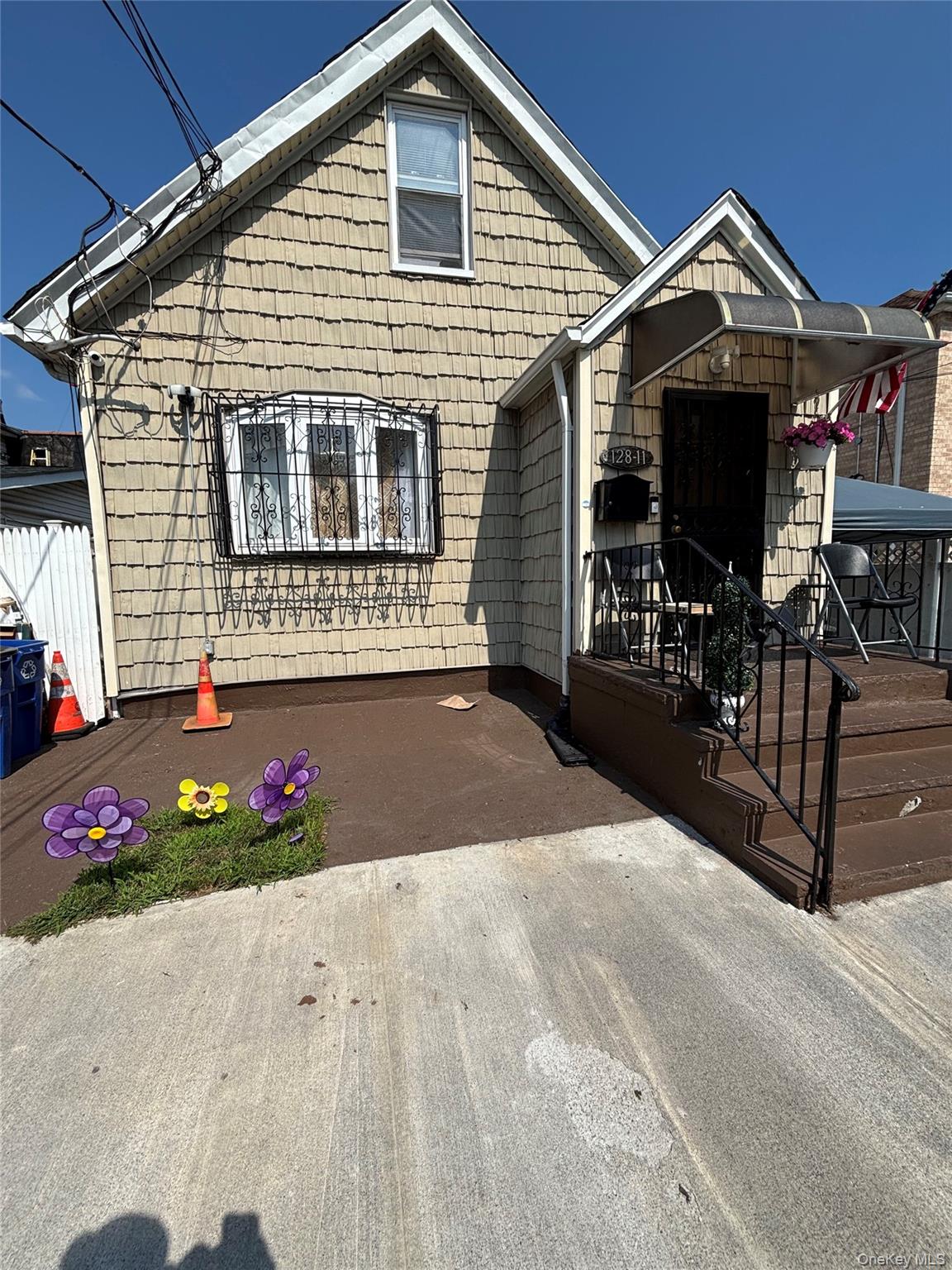 128-11 174th Place Property Photo 1