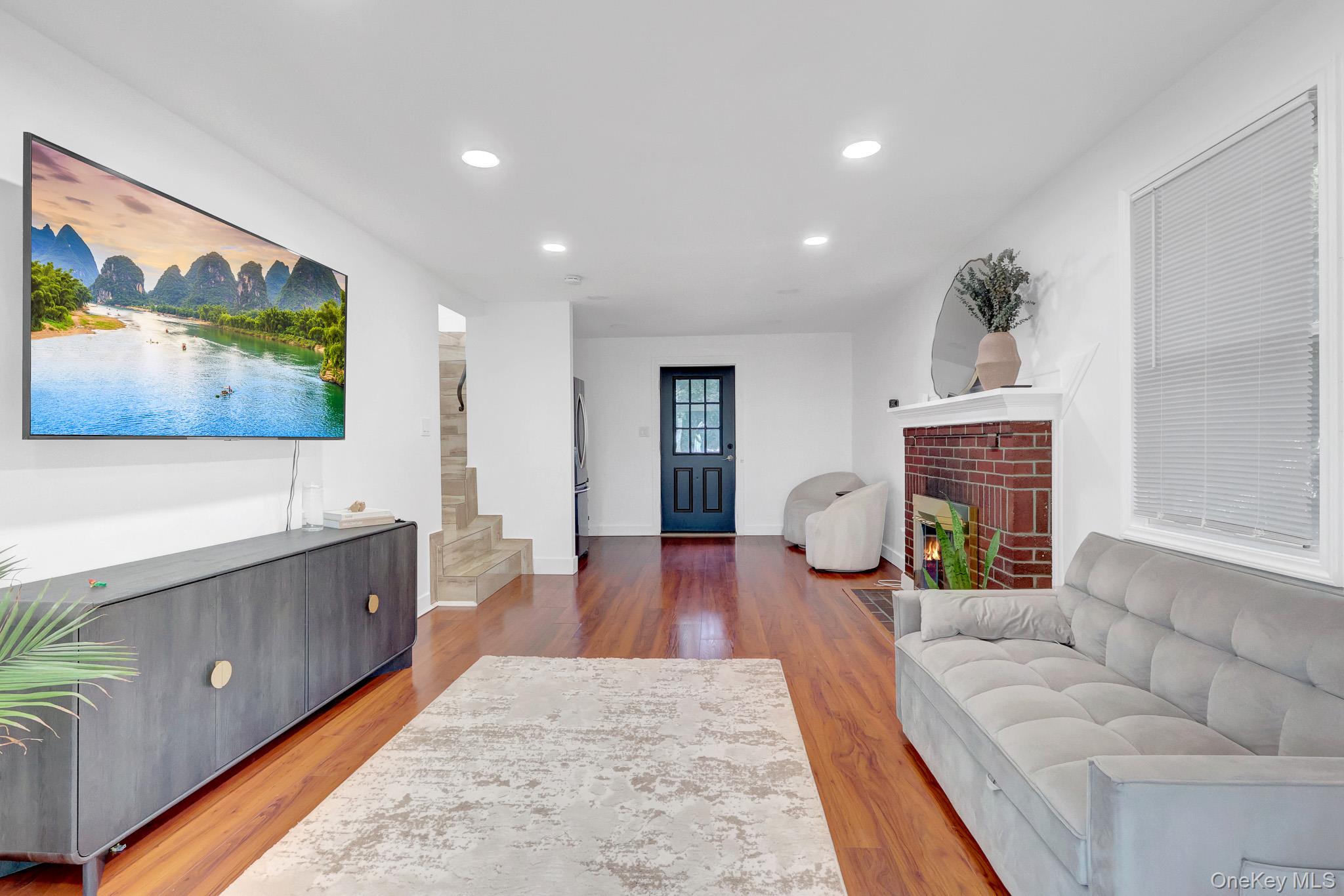 80 Noble Street Property Photo 3
