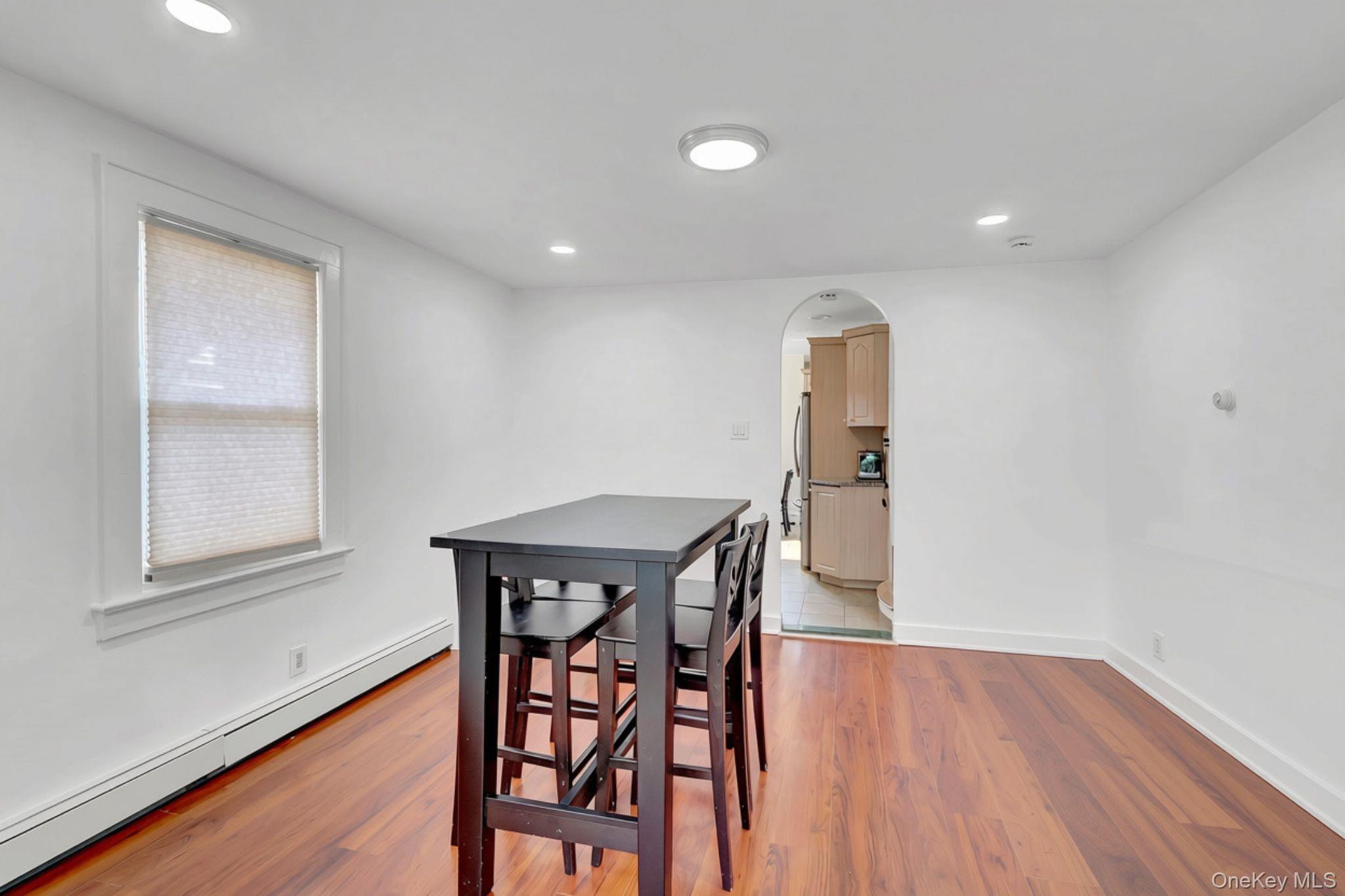 80 Noble Street Property Photo 4
