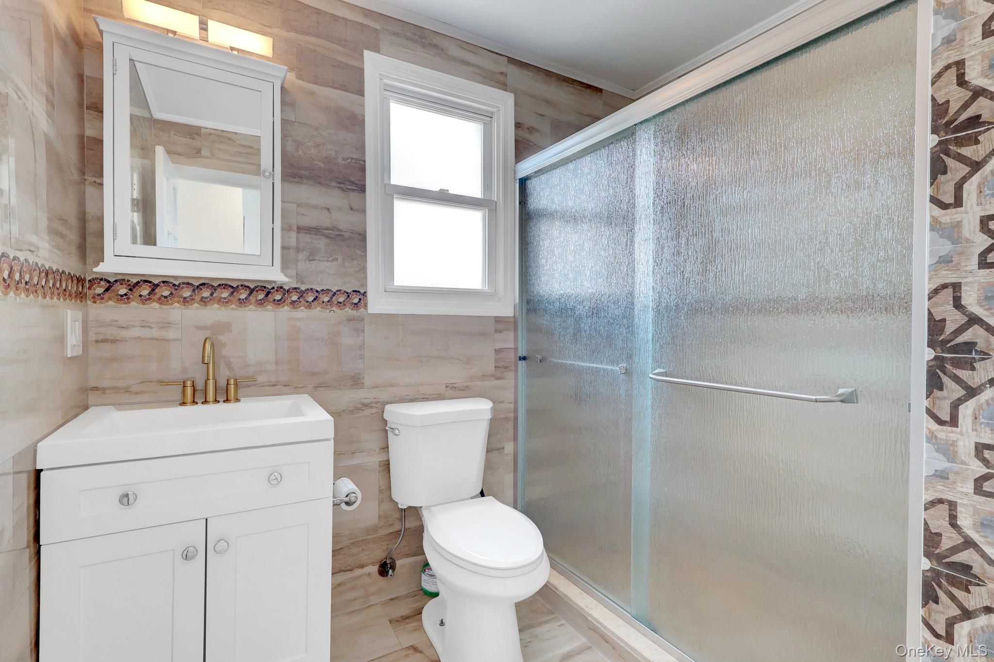 80 Noble Street Property Photo 8