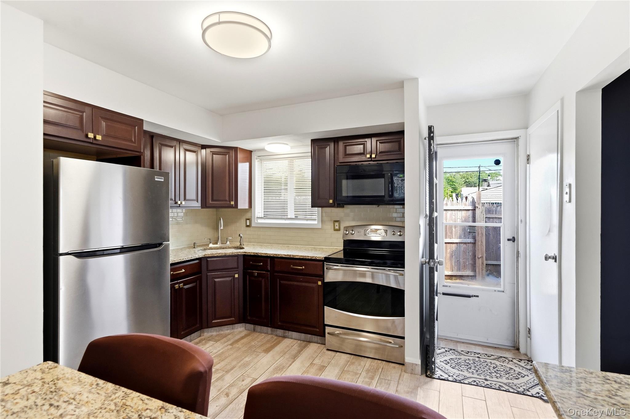 8 Roberts Street Property Photo 12