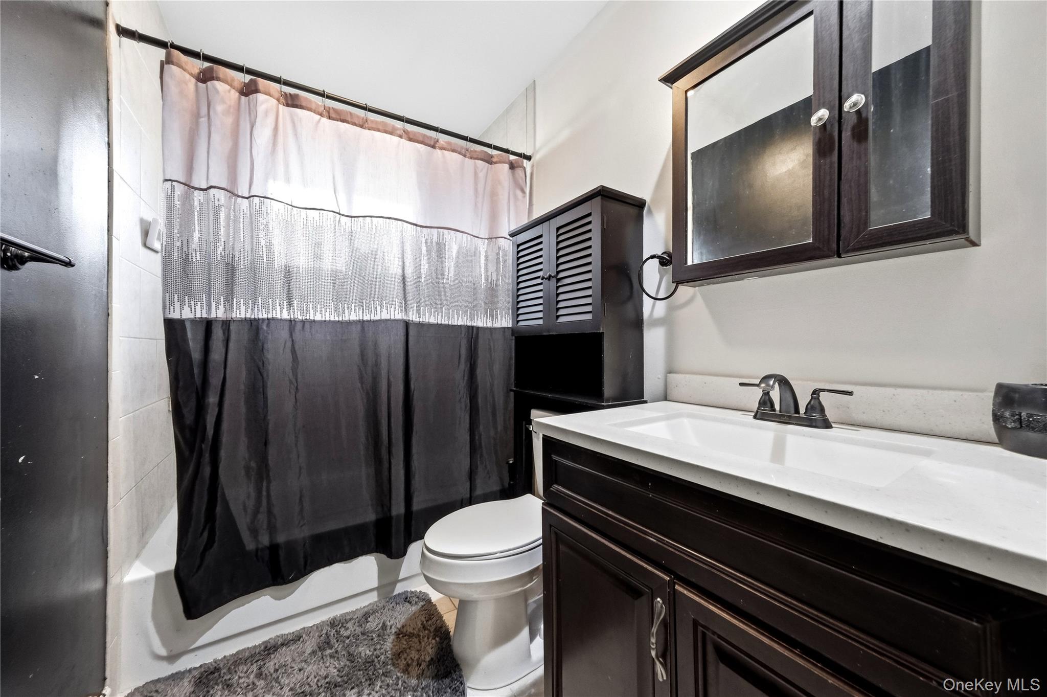 8 Roberts Street Property Photo 17