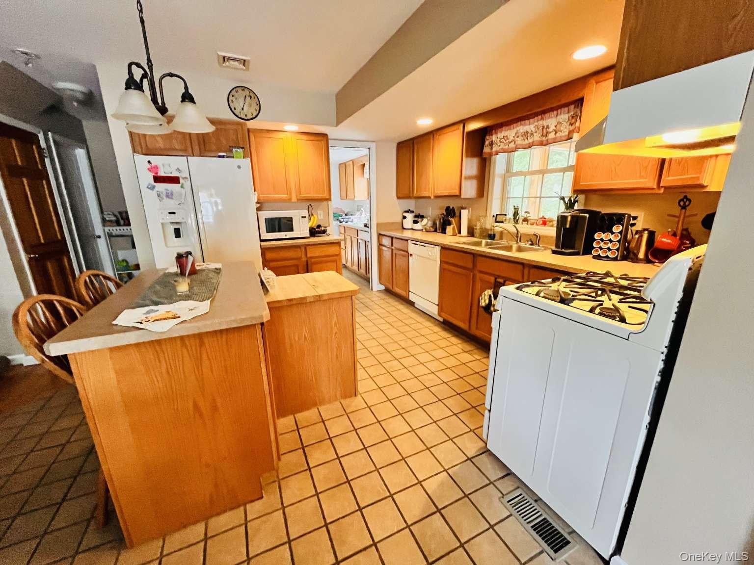 20 Neversink Drive Property Photo 8