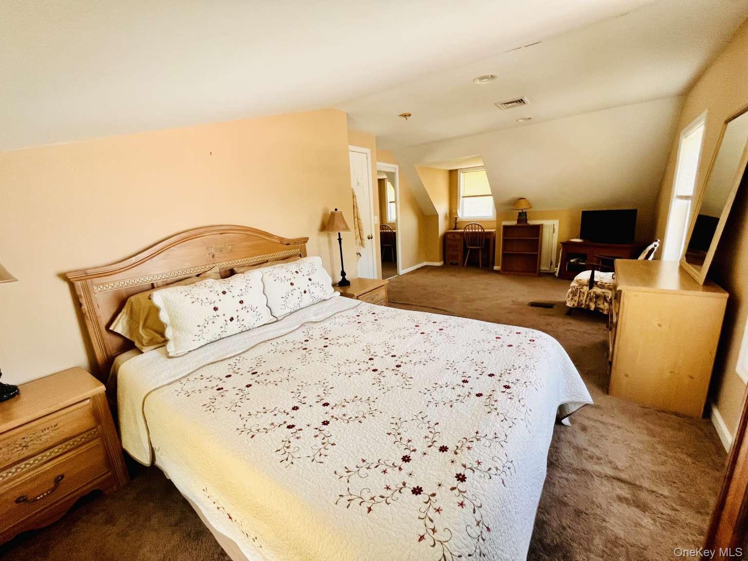 20 Neversink Drive Property Photo 18