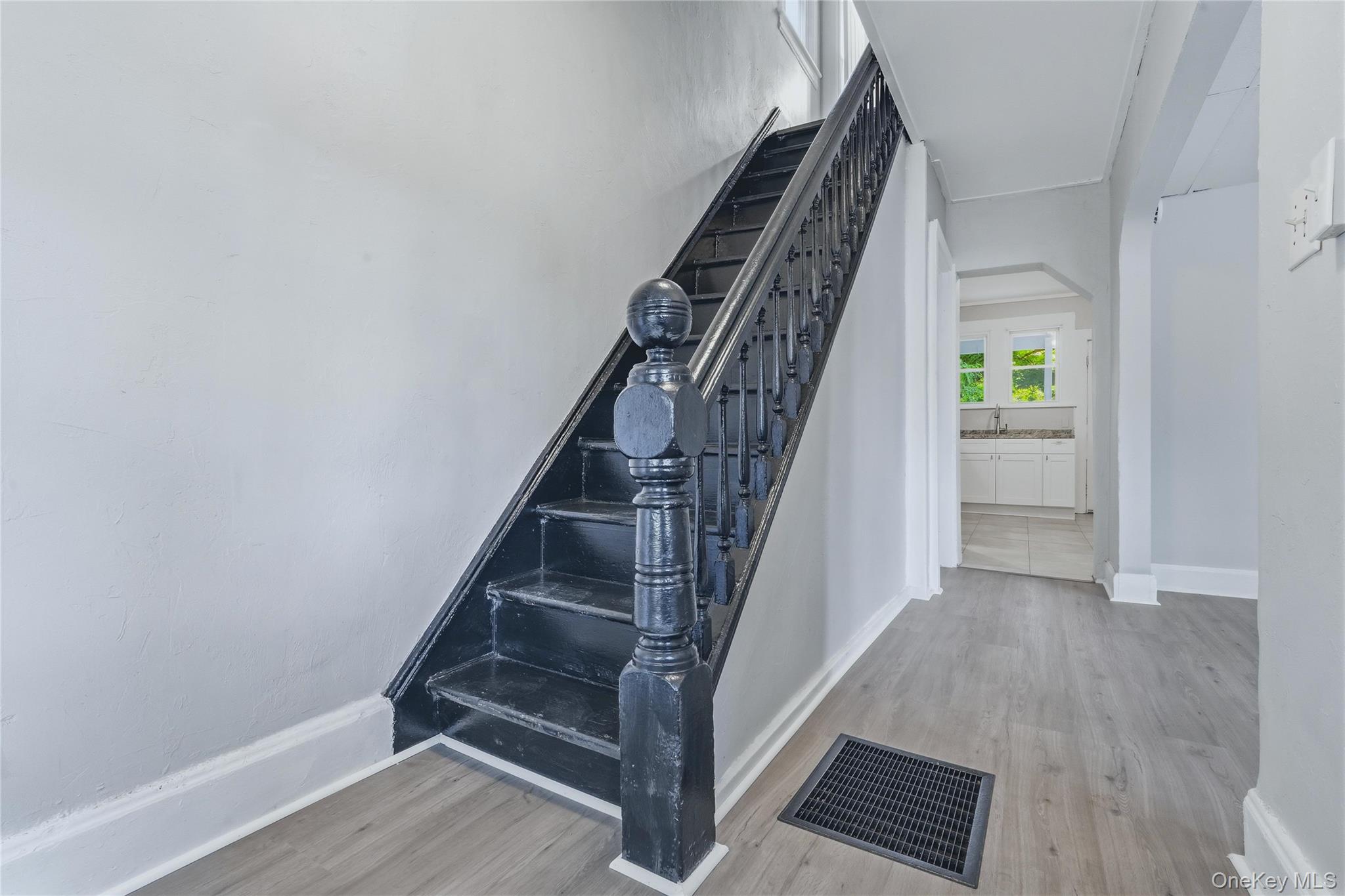 70 Van Deusen Street Property Photo 4