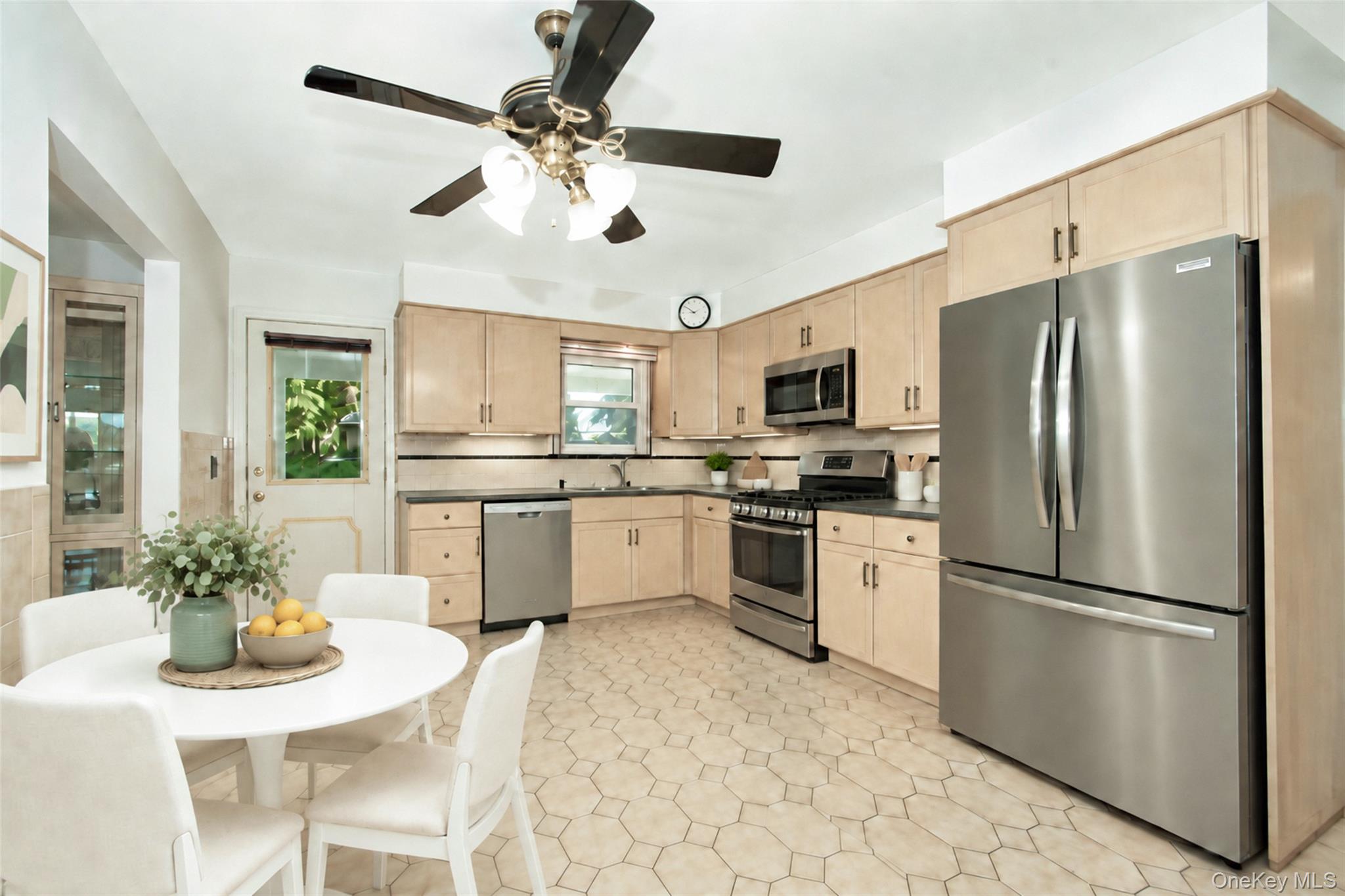 28 Beechwood Avenue Property Photo 10
