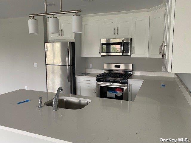 221 Eastview Drive 18 Property Photo 4