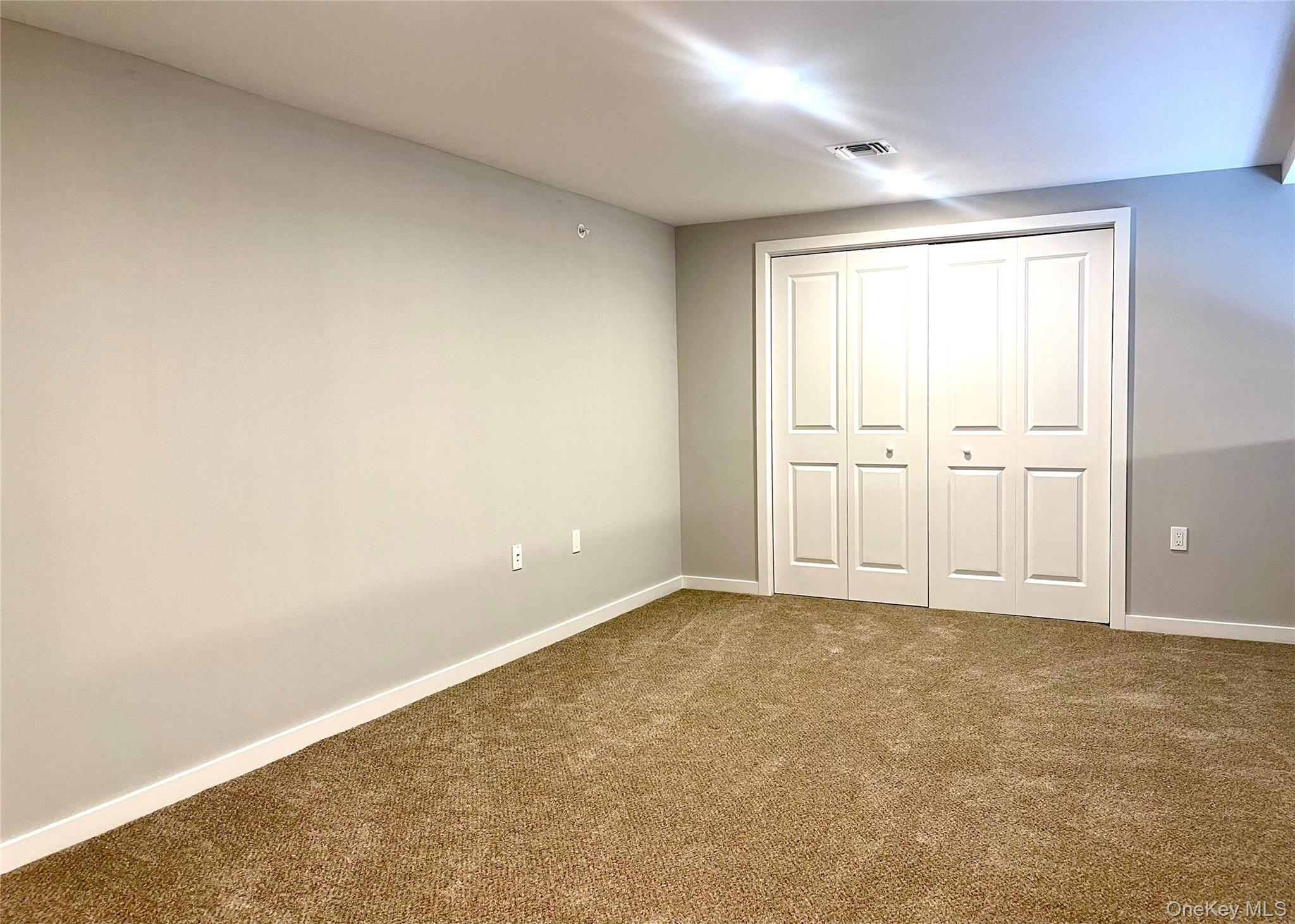 221 Eastview Drive 18 Property Photo 17