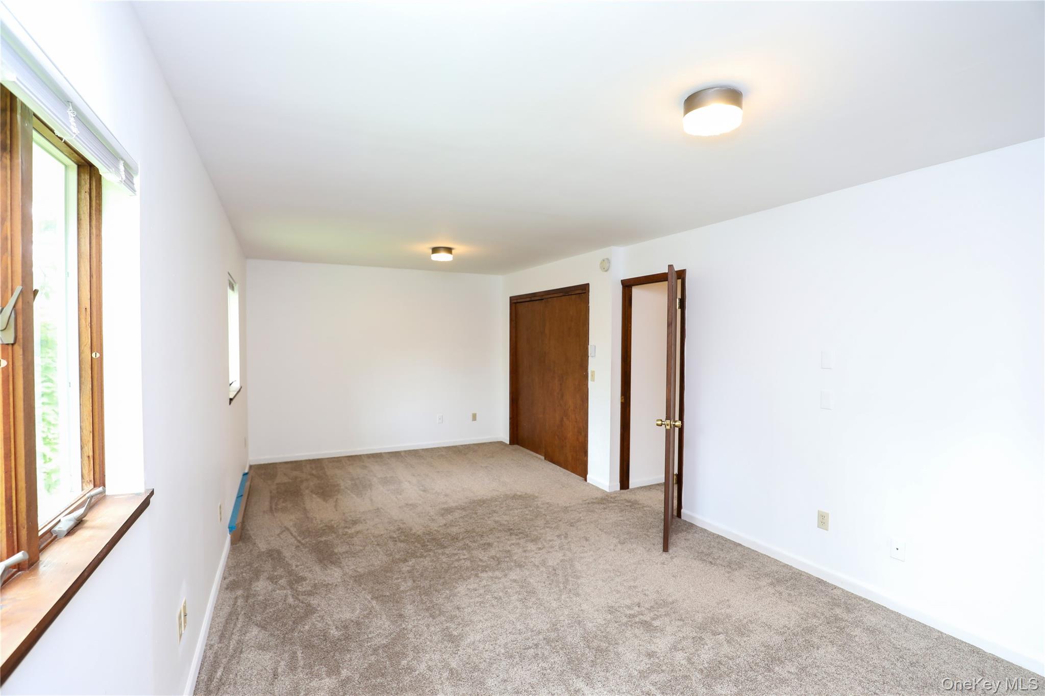 126 Main Street Property Photo 6