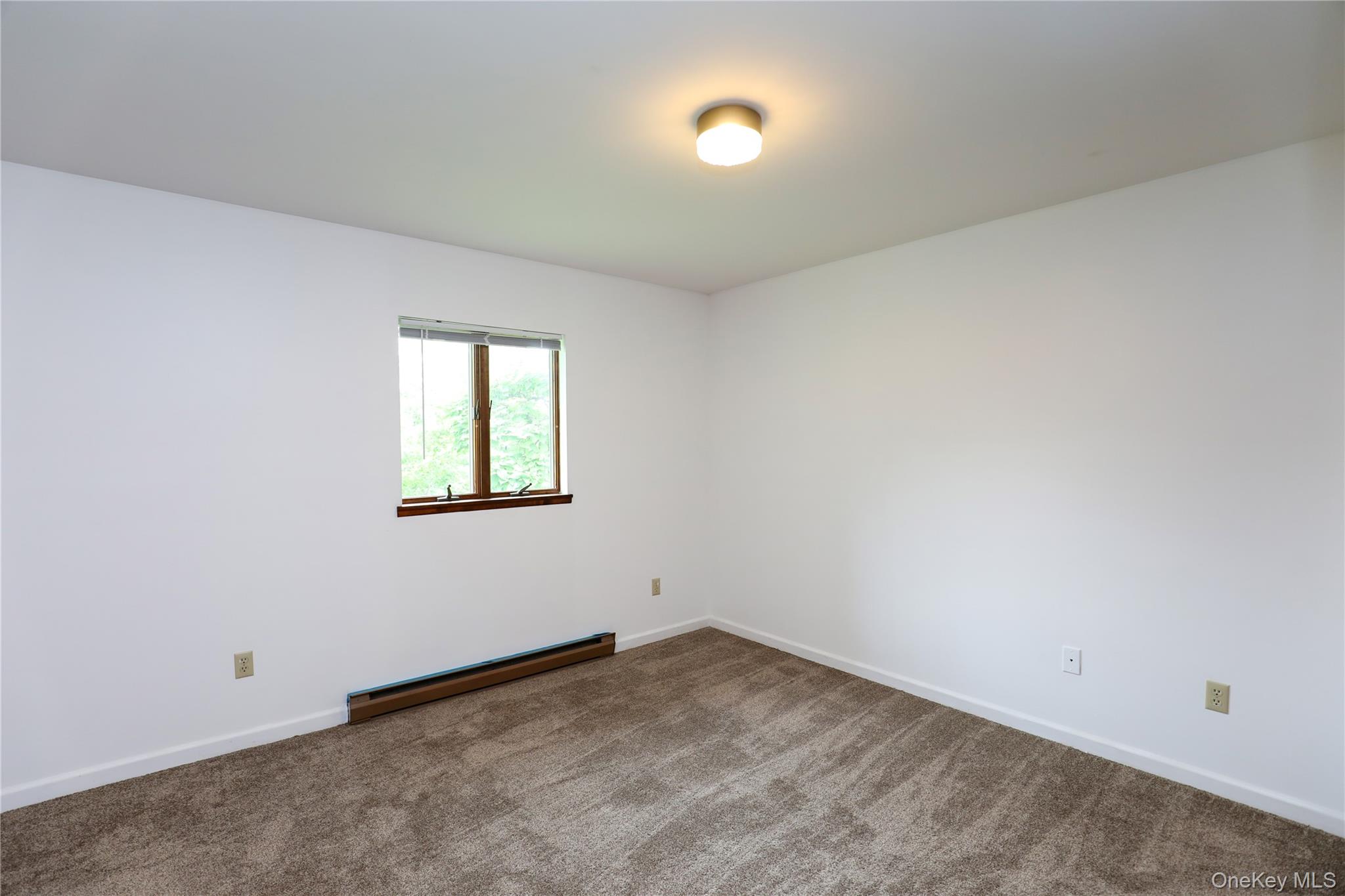 126 Main Street Property Photo 7