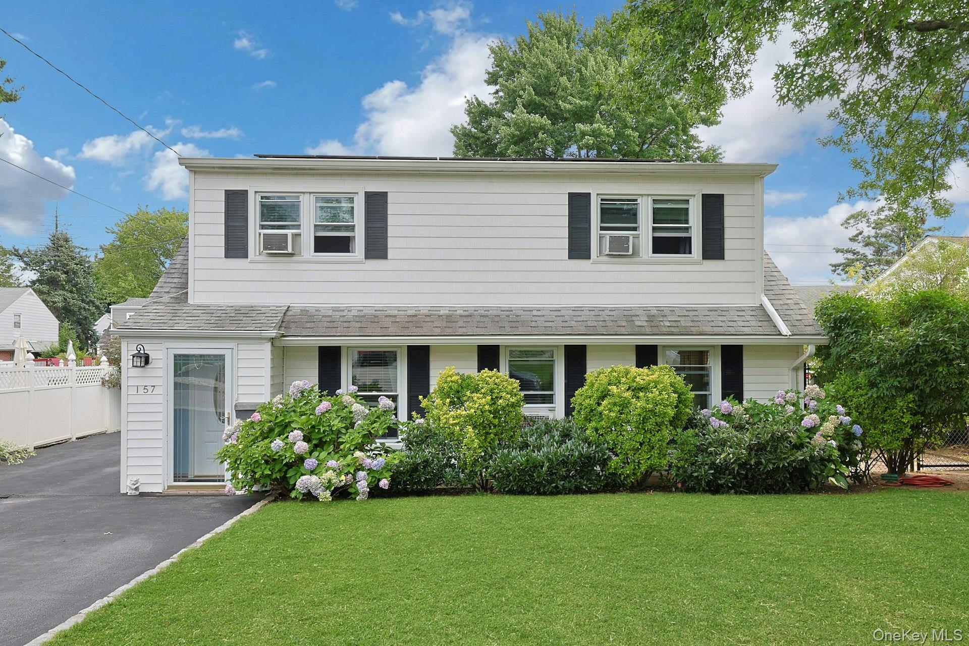 157 Whitman Road Property Photo 1