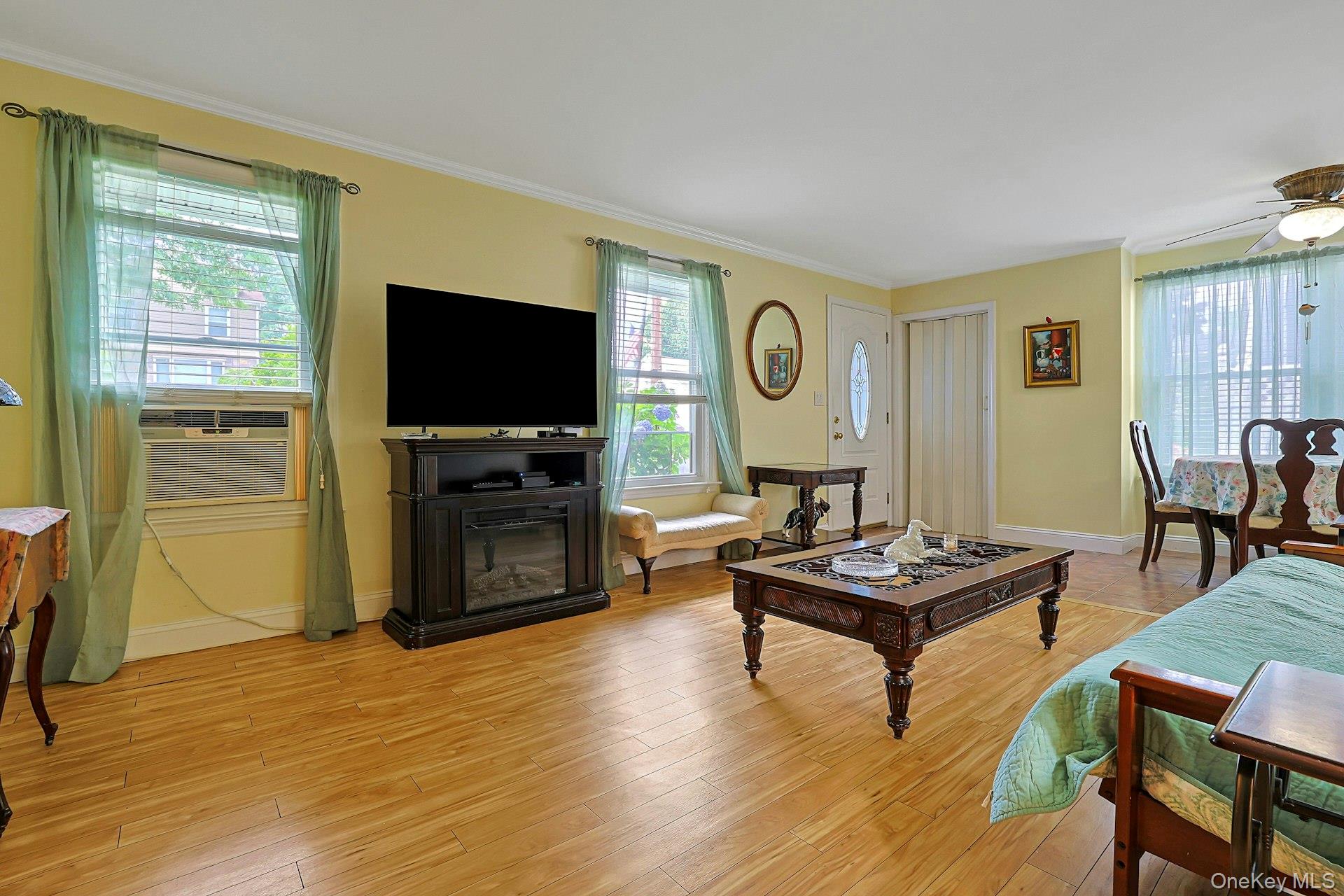 157 Whitman Road Property Photo 3
