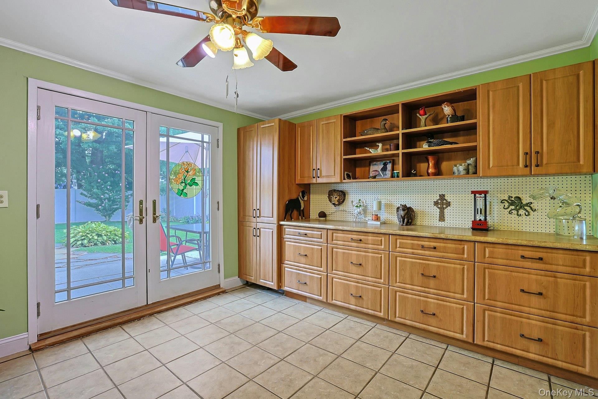 157 Whitman Road Property Photo 12